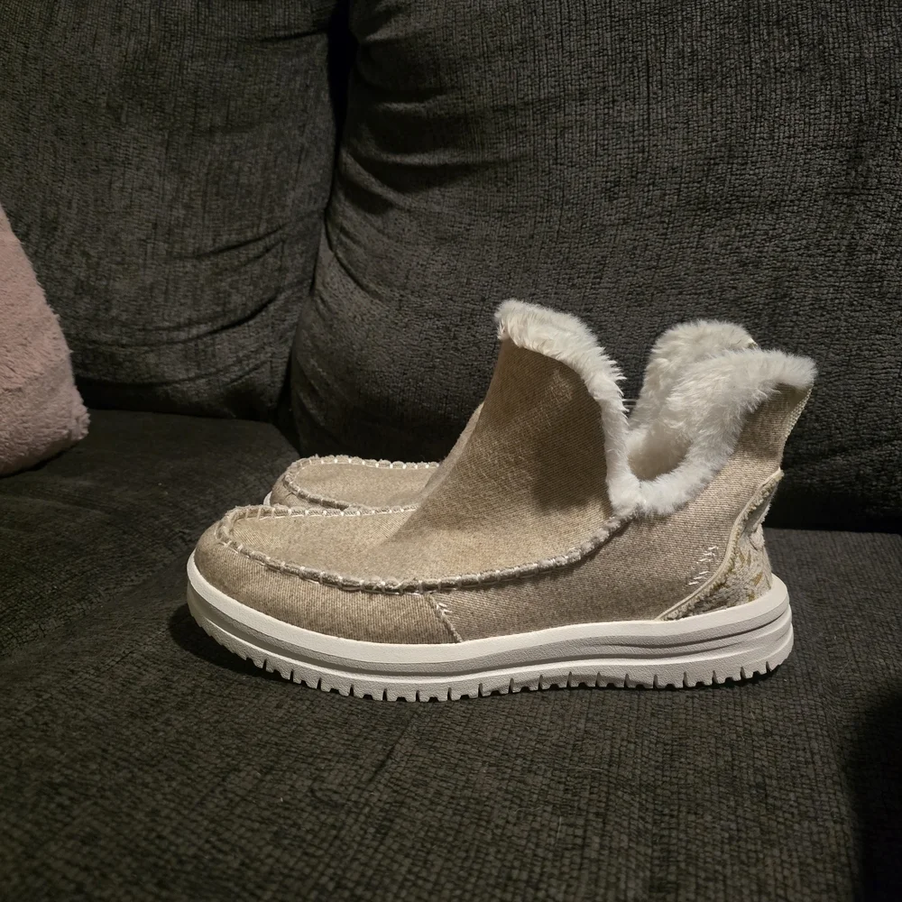 Hey Dude | Women's Camden Brushed Cozy Ankle Boots Size 10